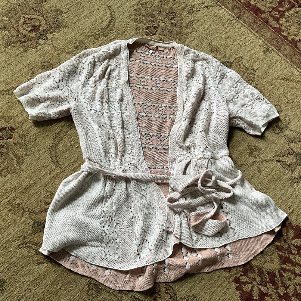 Cross over wrap lightweight sweater size M